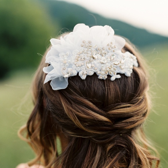 Bridal Crystal and Lace Headpiece. Wedding Comb.